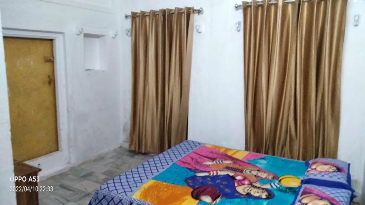 Shri Swami Sheetal Das Sewa Trust Varanasi Exterior foto