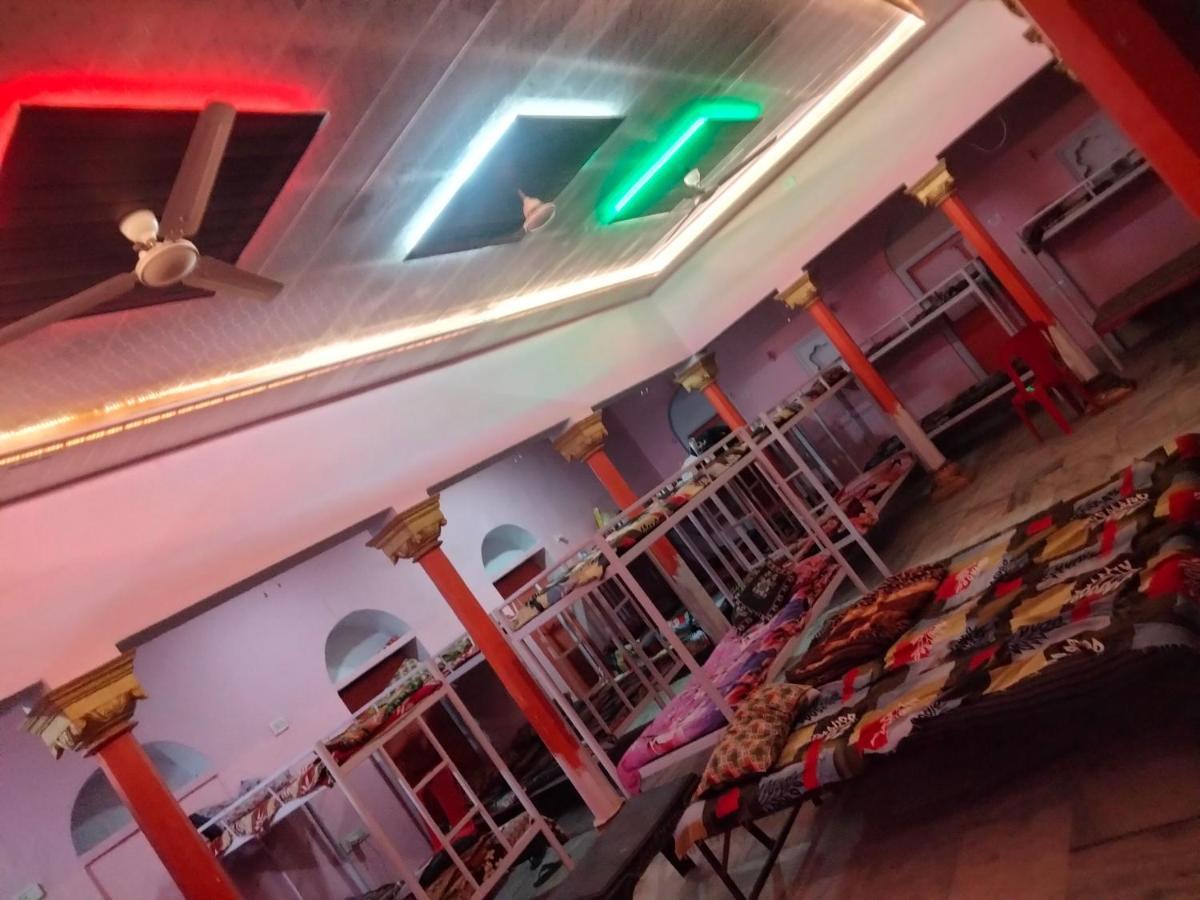 Shri Swami Sheetal Das Sewa Trust Varanasi Exterior foto